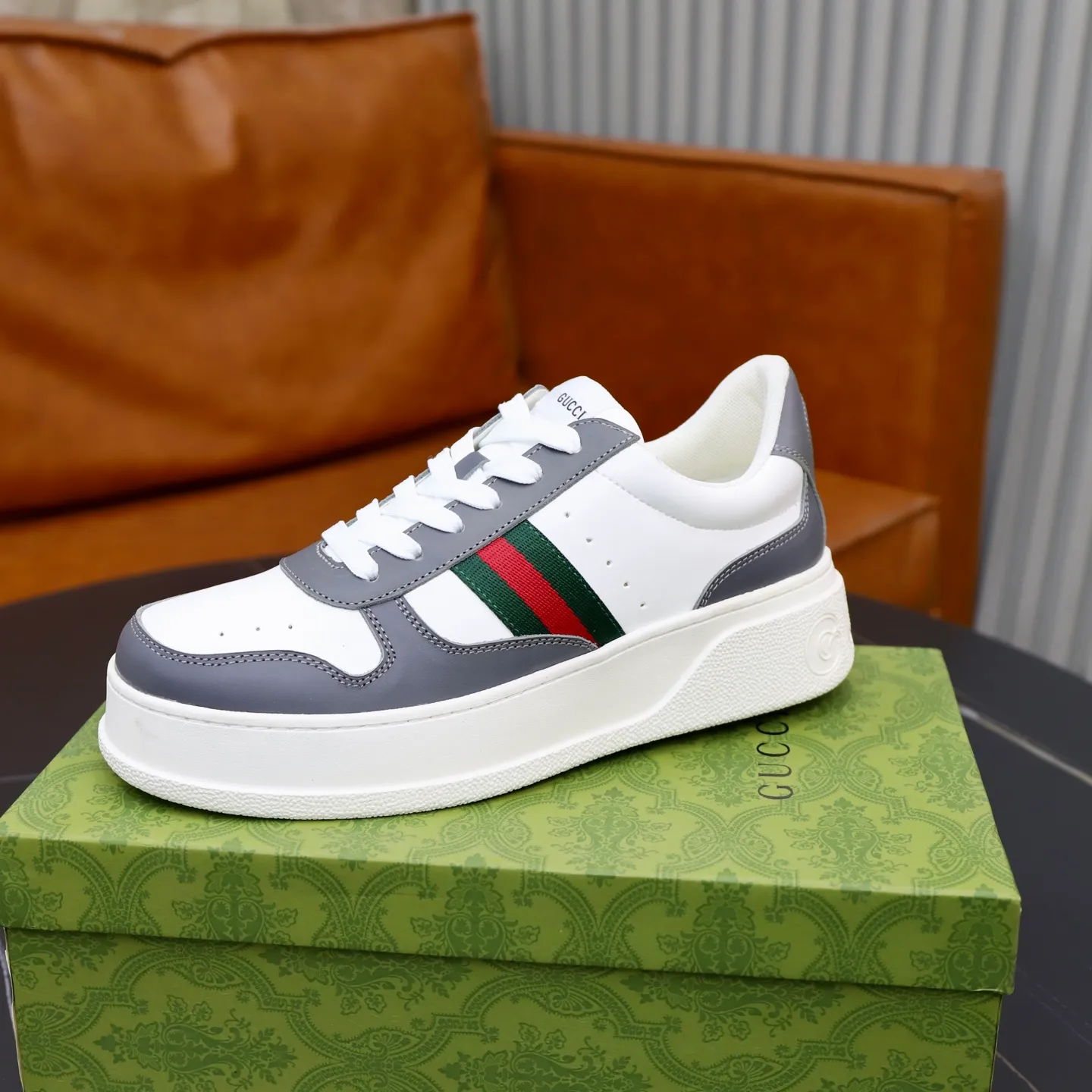Ex-factory price: 400💰🙅‍♂️🙅‍♂️🙅‍♂️ Brand: GUCCI Standard code: 38-44 (45 customized) Grade: Same as the official website Material: Original leather stitching brand cloth Comfortable and breathable sheepskin lining Lightweight and wear-resistant outsole Style category: Men's fashionable casual shoes Sports shoes Distinguished luxury brand elements Top luxury Color: actual picture color